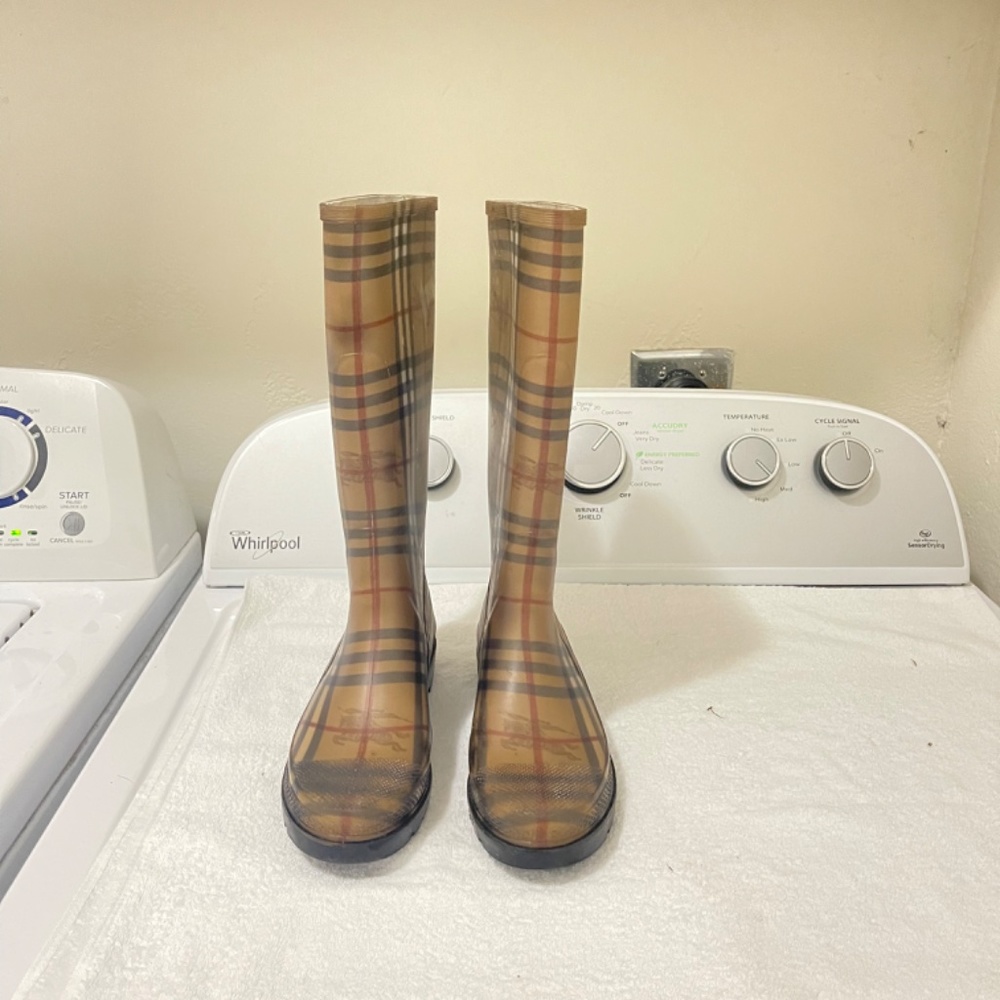 Burberry Plaid Knee High Rain boots - Picture 2 of 4